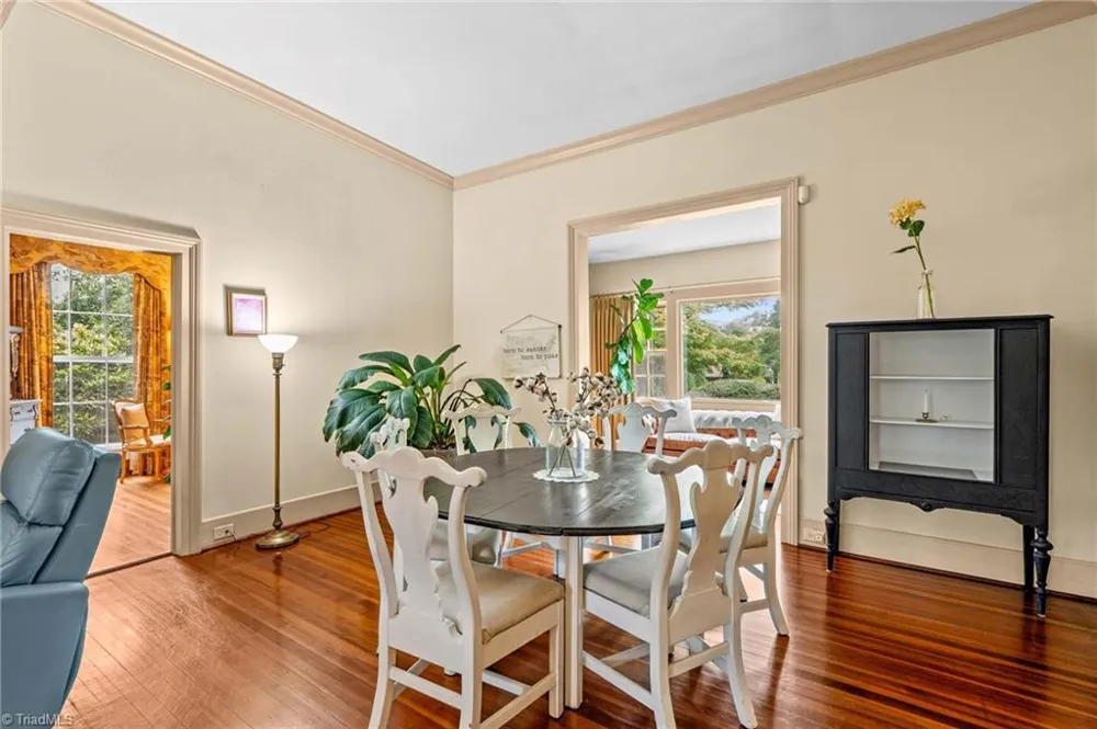 321 W Bank Street Salisbury, NC 28144