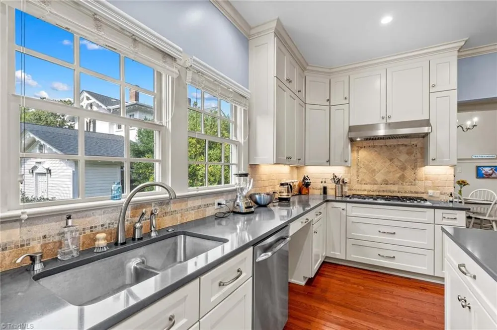 321 W Bank Street Salisbury, NC 28144