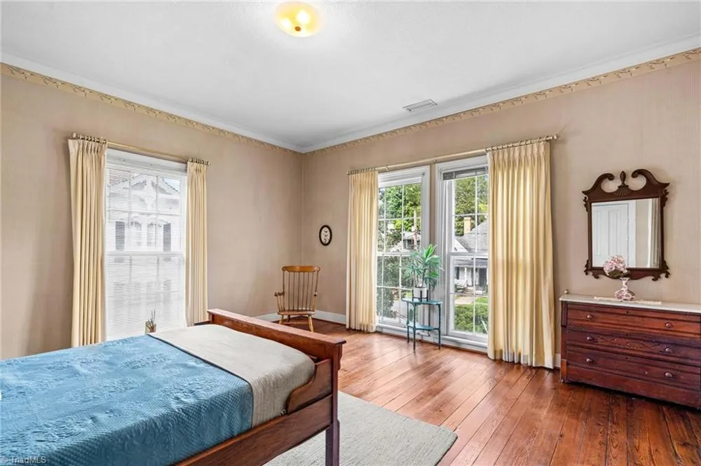 321 W Bank Street Salisbury, NC 28144