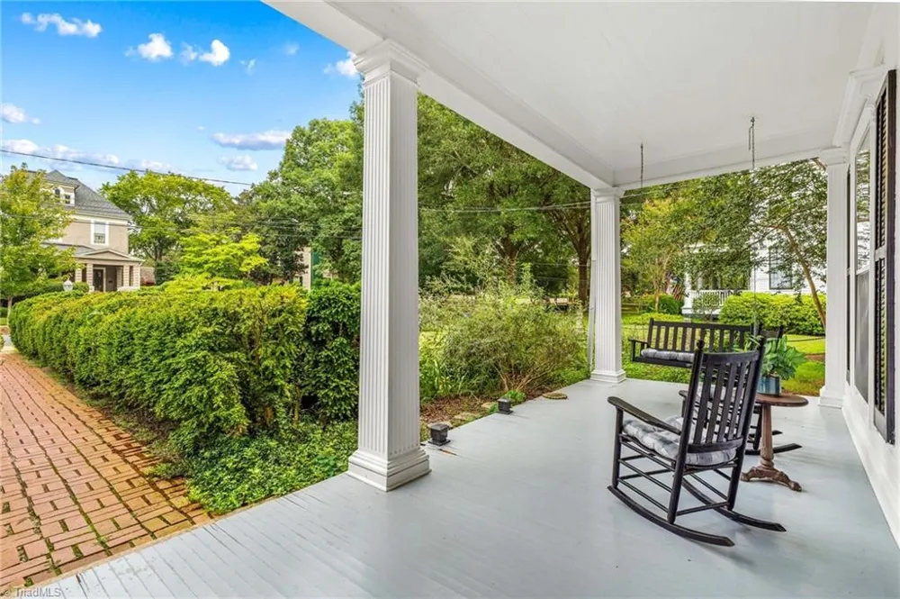 321 W Bank Street Salisbury, NC 28144