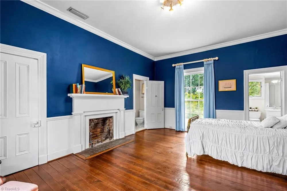 321 W Bank Street Salisbury, NC 28144