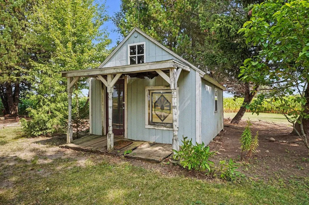 6564 Crapo Road Bethany Township, MI 48880