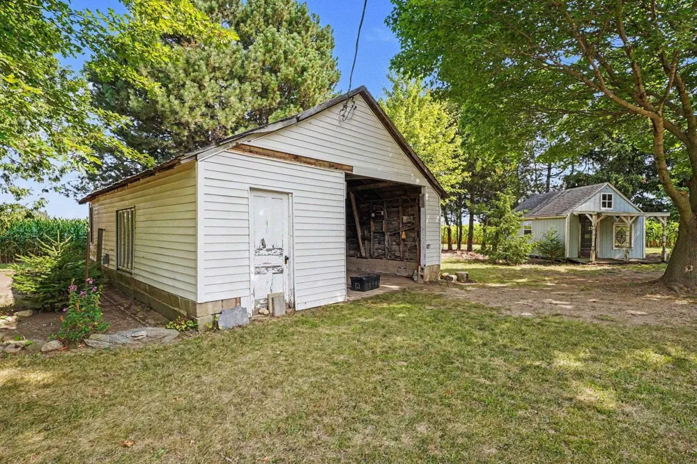 6564 Crapo Road Bethany Township, MI 48880