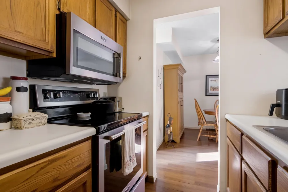 3847 Sherwood Forest Drive East Bay Township, MI 49686