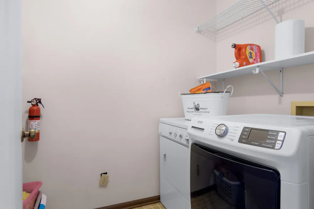 3847 Sherwood Forest Drive East Bay Township, MI 49686