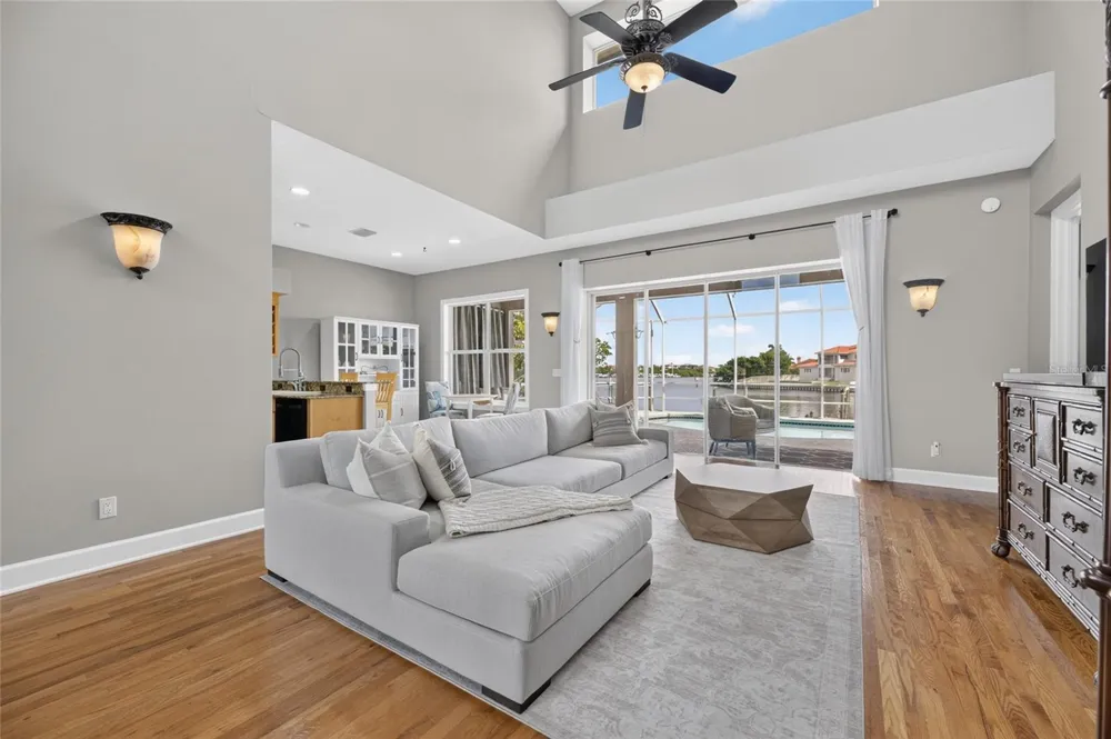 1231 ACAPPELLA LANE Apollo Beach, FL 33572