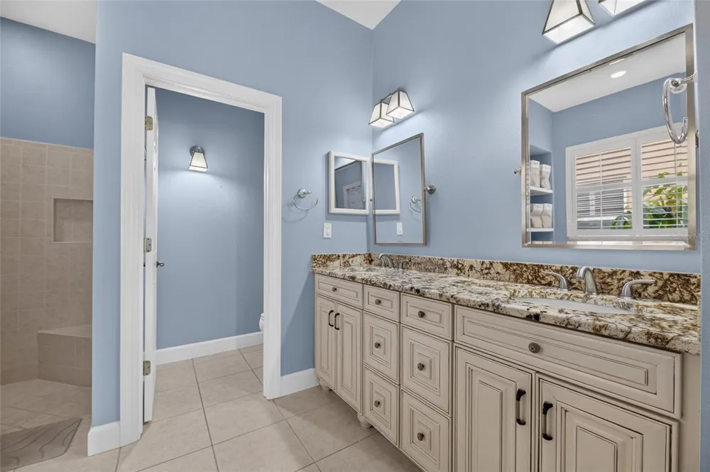 1231 ACAPPELLA LANE Apollo Beach, FL 33572