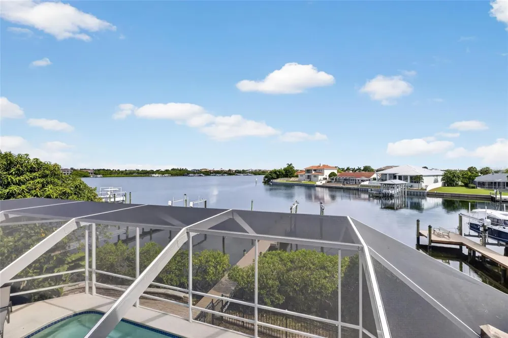 1231 ACAPPELLA LANE Apollo Beach, FL 33572