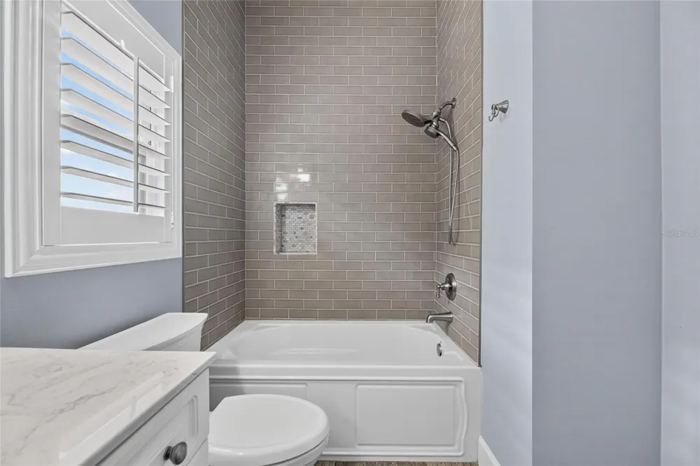 1231 ACAPPELLA LANE Apollo Beach, FL 33572