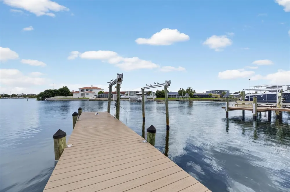 1231 ACAPPELLA LANE Apollo Beach, FL 33572