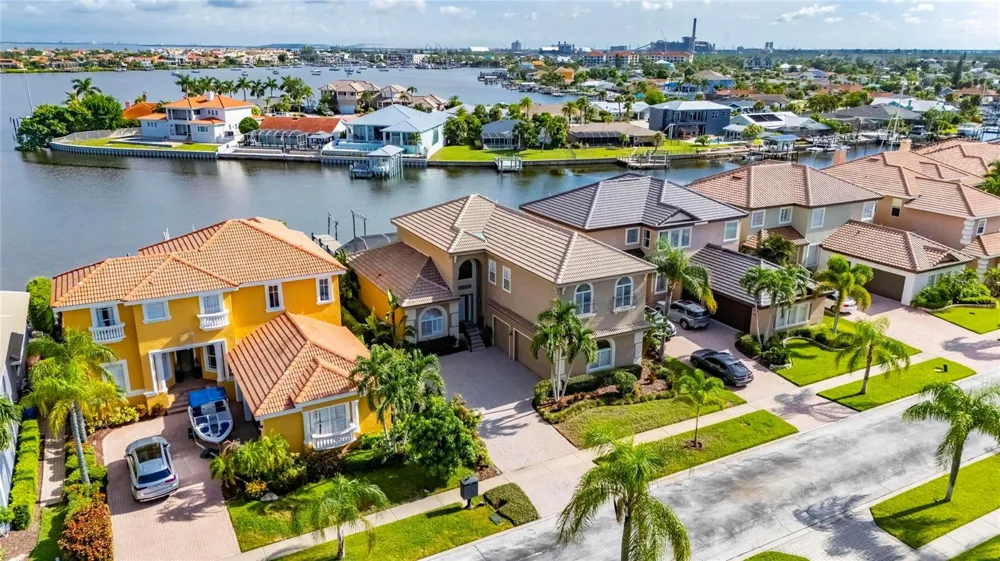 1231 ACAPPELLA LANE Apollo Beach, FL 33572