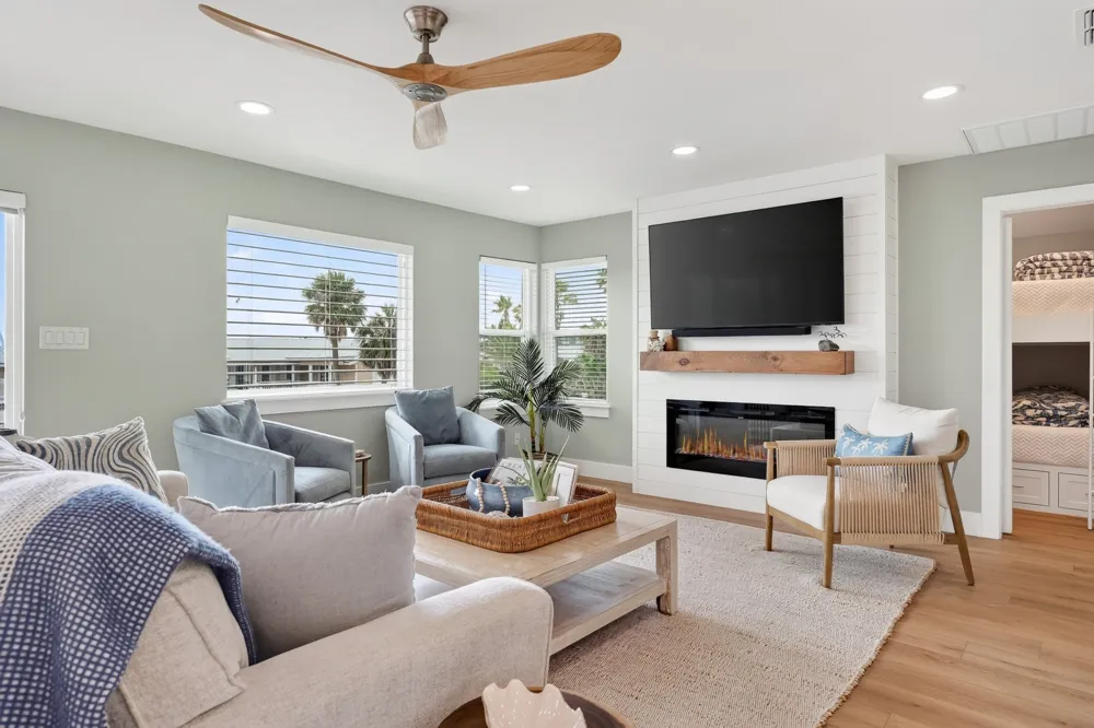 1881 Bay Shore Drive Rockport, TX 78382