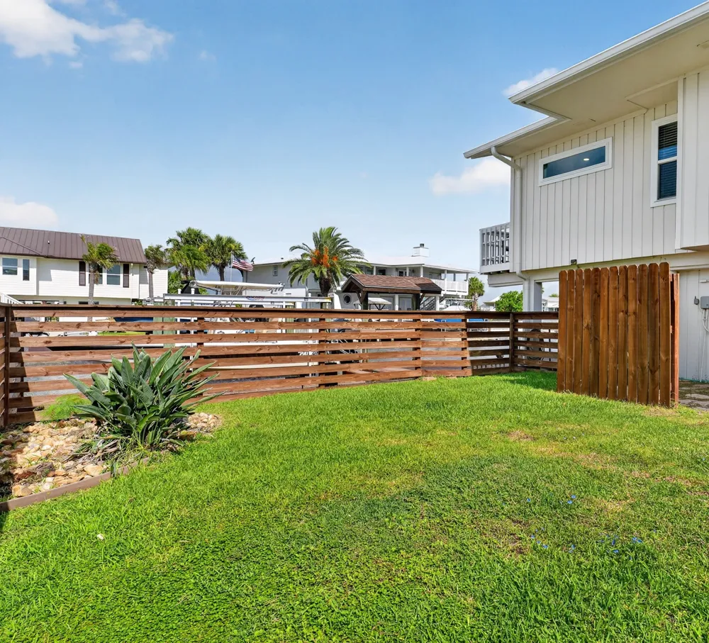 1881 Bay Shore Drive Rockport, TX 78382