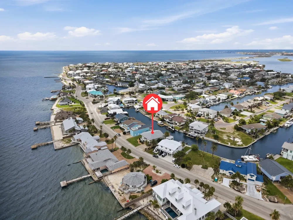 1881 Bay Shore Drive Rockport, TX 78382