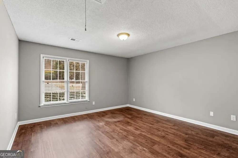 1992 Cooper Lake DR SE Smyrna, GA 30080