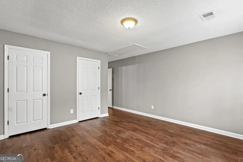 1992 Cooper Lake DR SE Smyrna, GA 30080