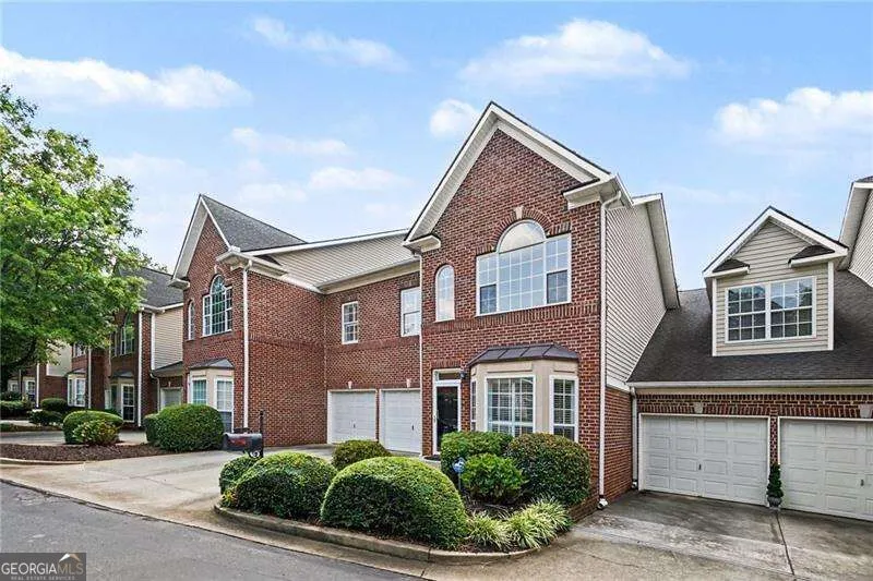 5004 Lexington DR Roswell, GA 30075