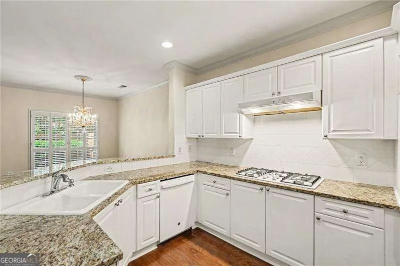 5004 Lexington DR Roswell, GA 30075