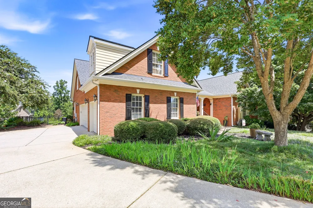 4611 Chartwell Chase CT Flowery Branch, GA 30542
