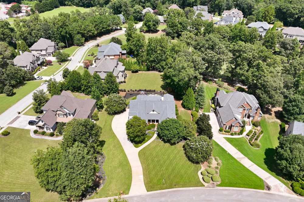 4611 Chartwell Chase CT Flowery Branch, GA 30542
