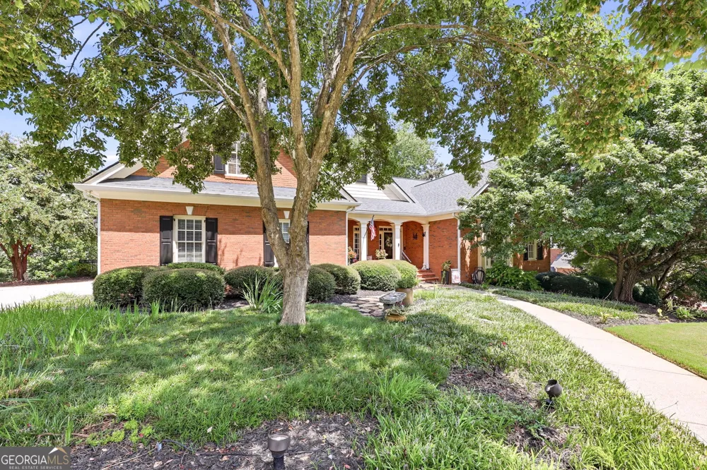 4611 Chartwell Chase CT Flowery Branch, GA 30542