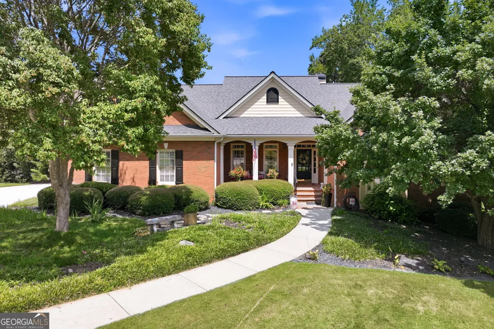 4611 Chartwell Chase CT Flowery Branch, GA 30542