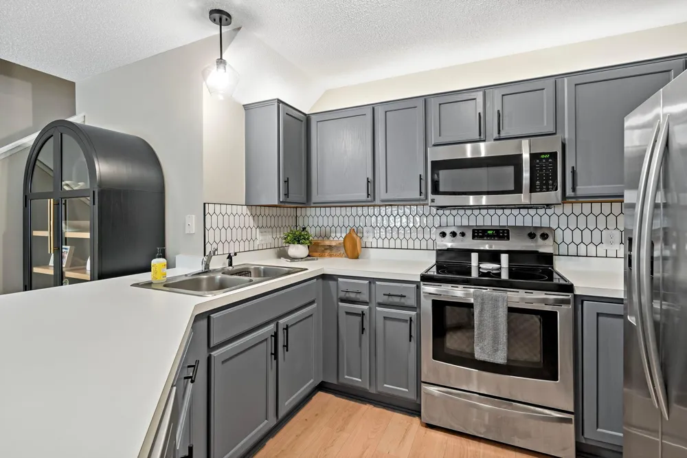 8706 Quarry Ridge Lane #G Woodbury, MN 55125