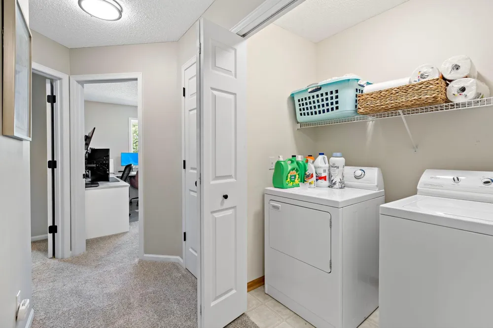8706 Quarry Ridge Lane #G Woodbury, MN 55125