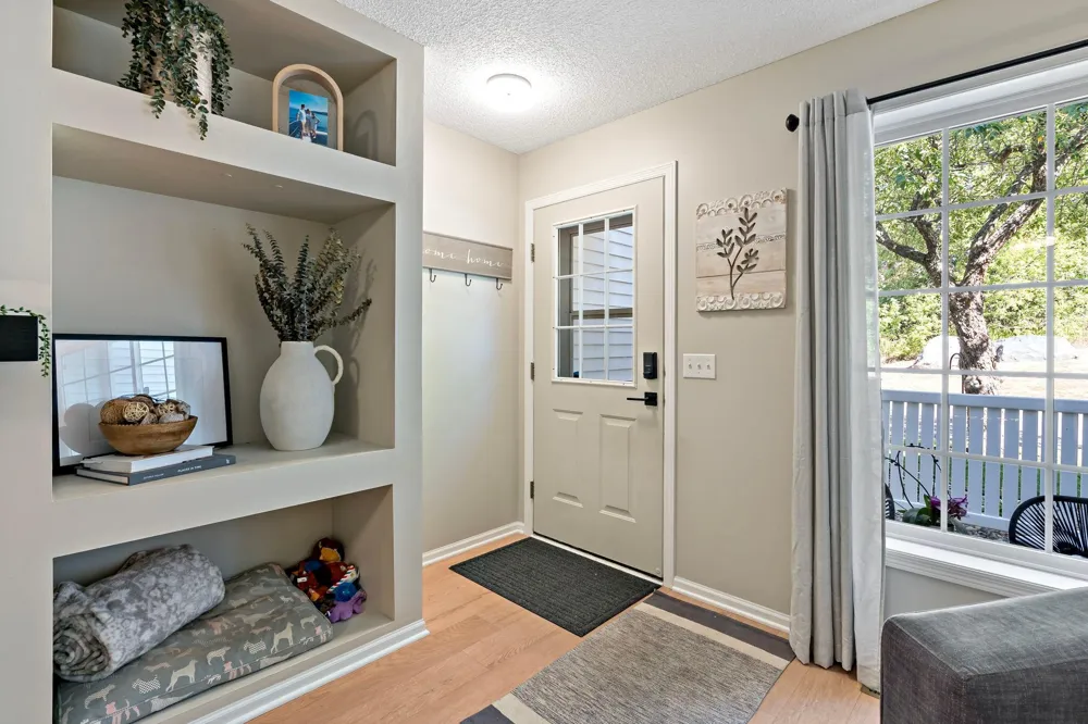 8706 Quarry Ridge Lane #G Woodbury, MN 55125