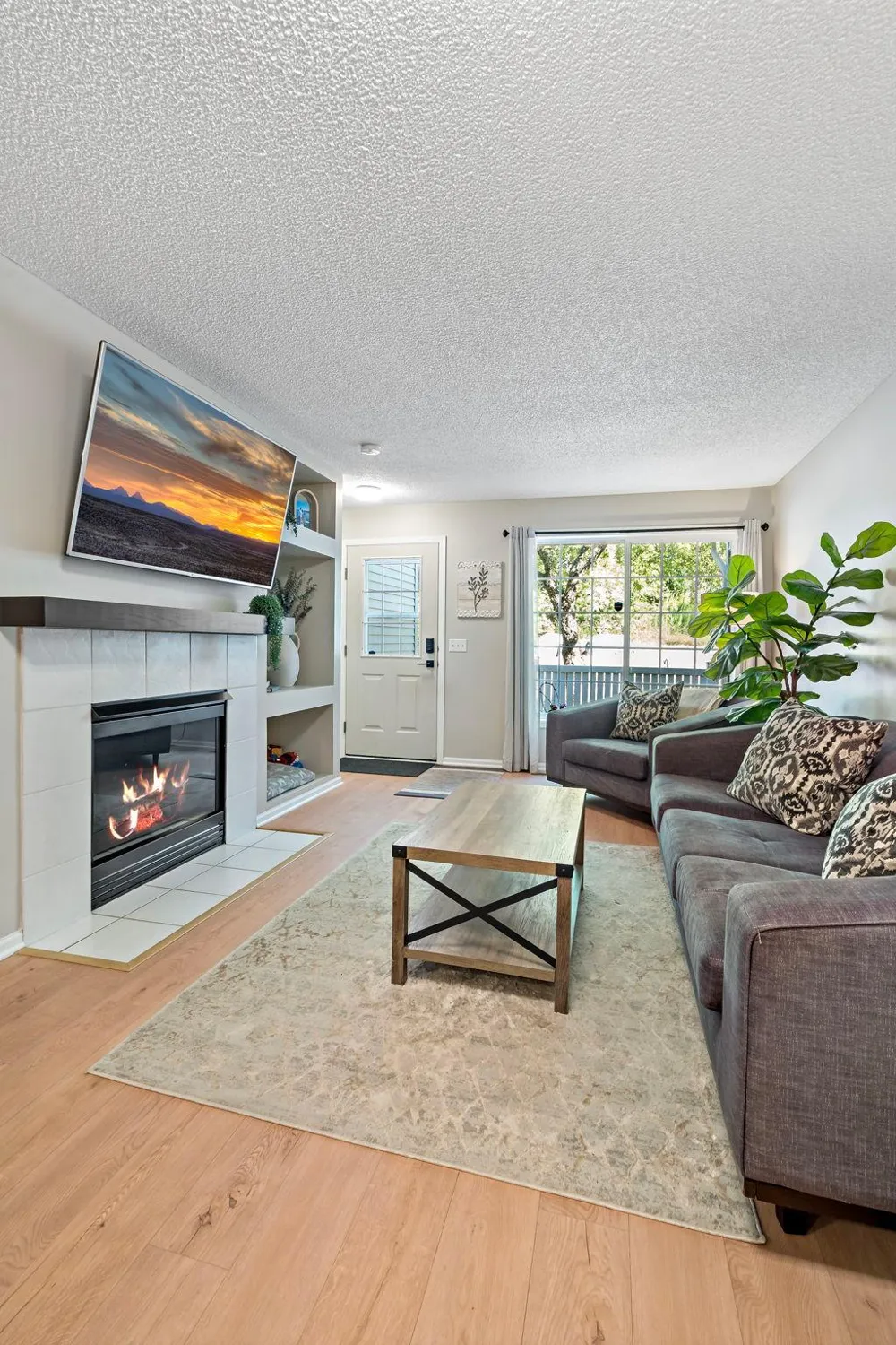 8706 Quarry Ridge Lane #G Woodbury, MN 55125
