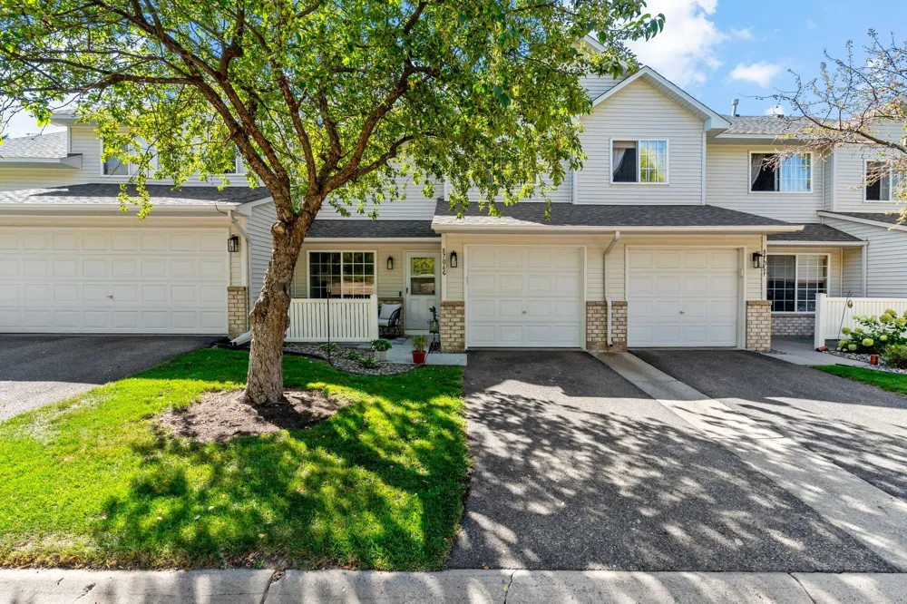8706 Quarry Ridge Lane #G Woodbury, MN 55125