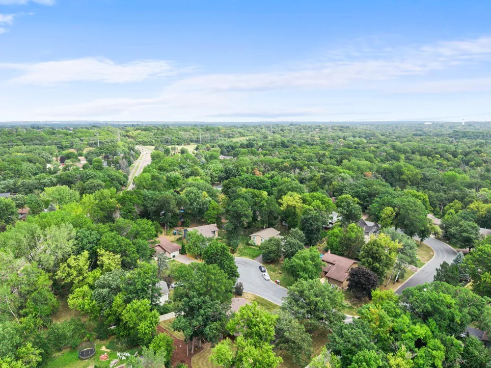 4567 Kirkwood Circle Eagan, MN 55123