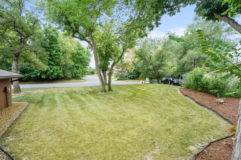 4567 Kirkwood Circle Eagan, MN 55123