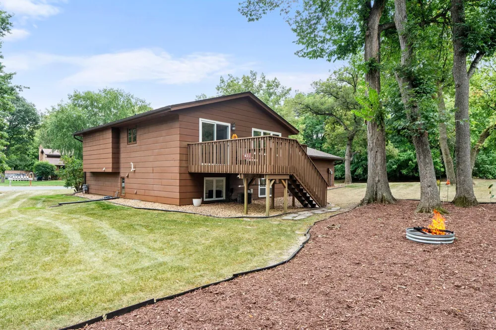4567 Kirkwood Circle Eagan, MN 55123