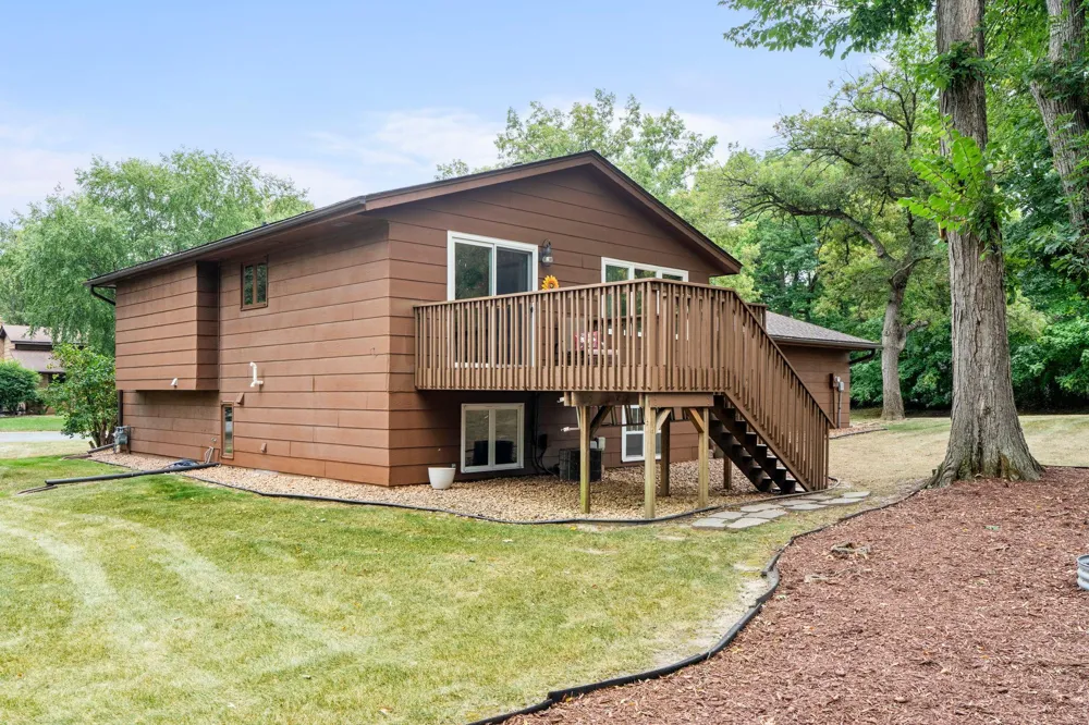 4567 Kirkwood Circle Eagan, MN 55123