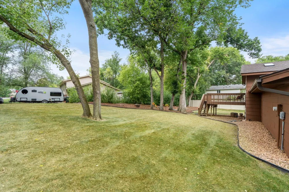 4567 Kirkwood Circle Eagan, MN 55123