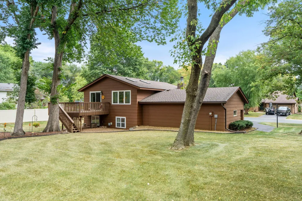 4567 Kirkwood Circle Eagan, MN 55123
