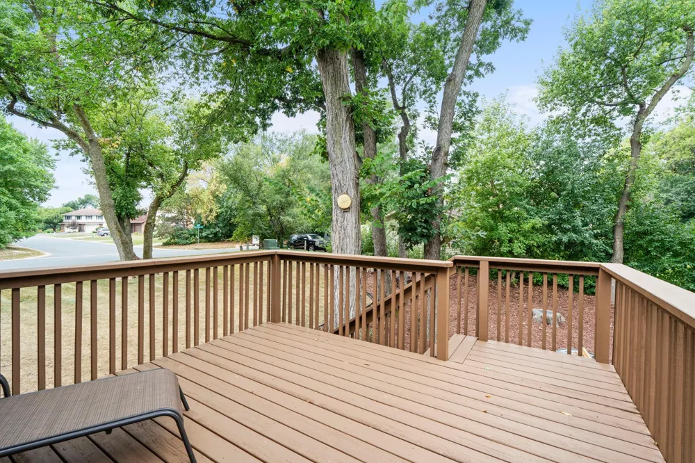 4567 Kirkwood Circle Eagan, MN 55123