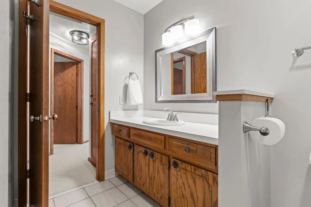 4567 Kirkwood Circle Eagan, MN 55123