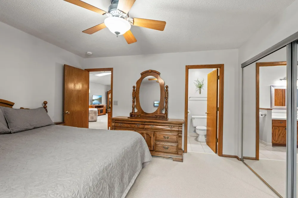 4567 Kirkwood Circle Eagan, MN 55123