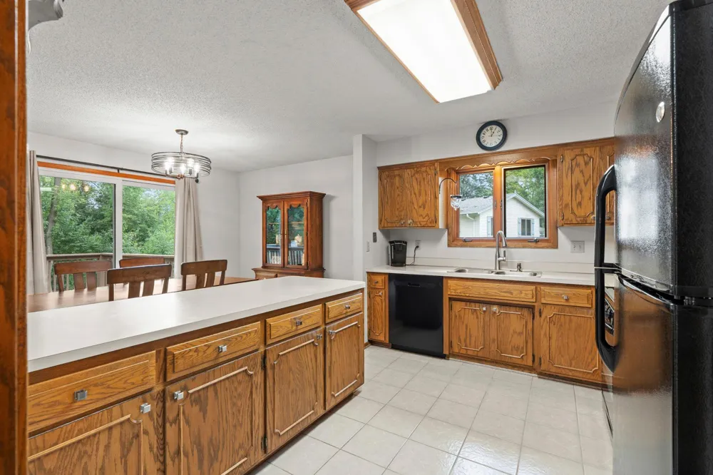 4567 Kirkwood Circle Eagan, MN 55123