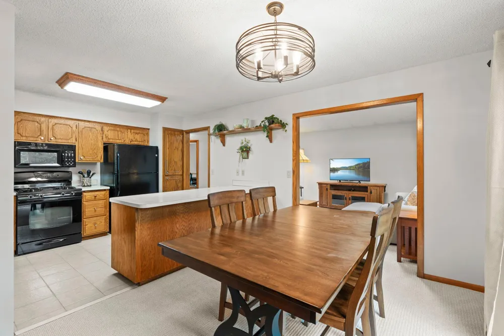 4567 Kirkwood Circle Eagan, MN 55123
