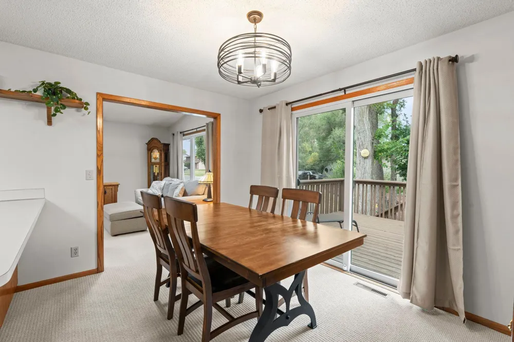 4567 Kirkwood Circle Eagan, MN 55123