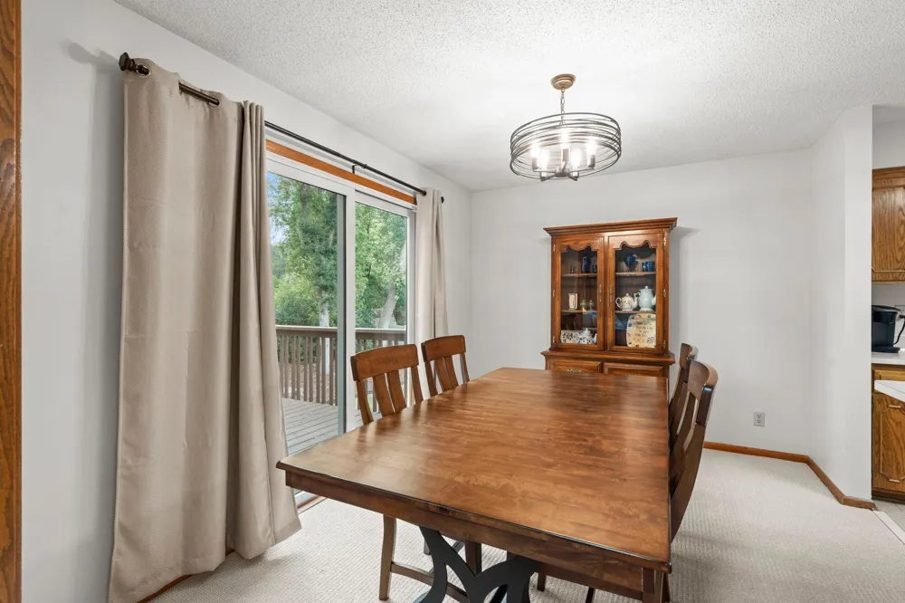 4567 Kirkwood Circle Eagan, MN 55123