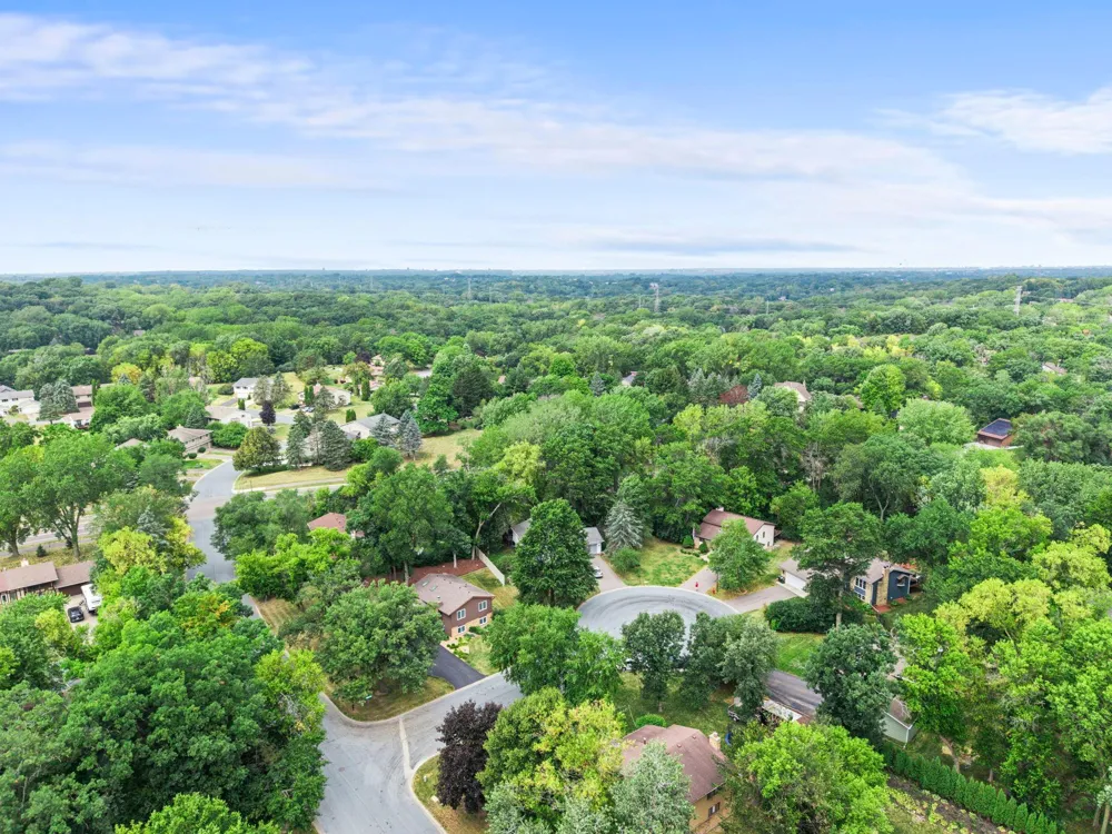 4567 Kirkwood Circle Eagan, MN 55123