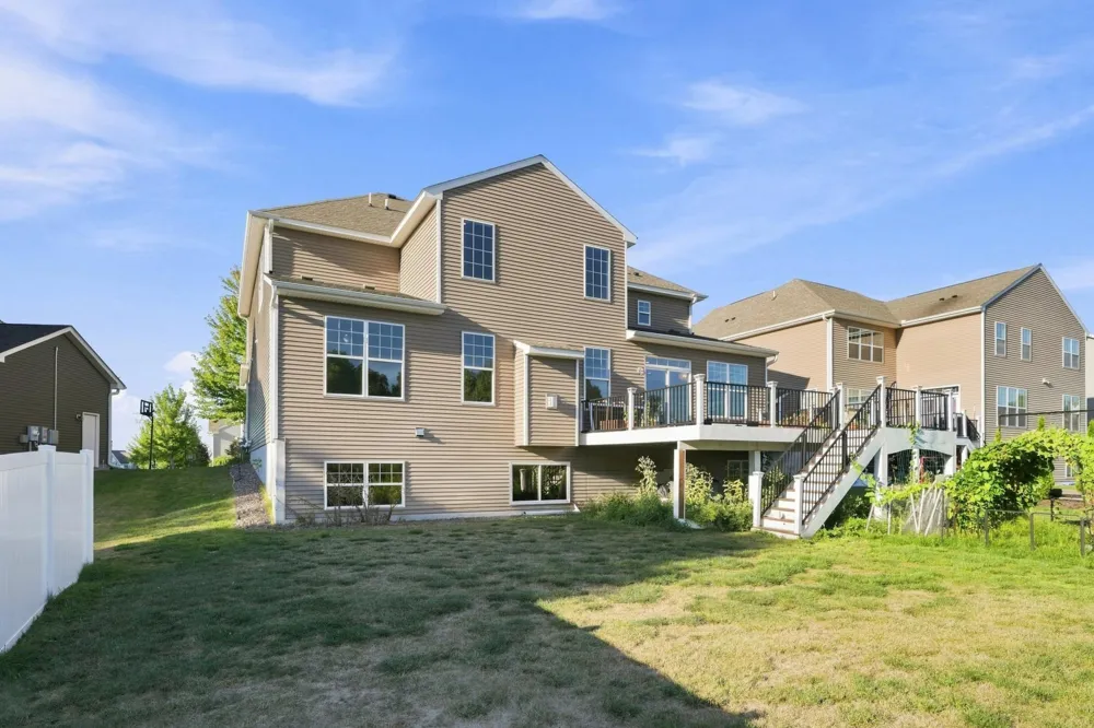 18625 43rd Avenue Plymouth, MN 55446