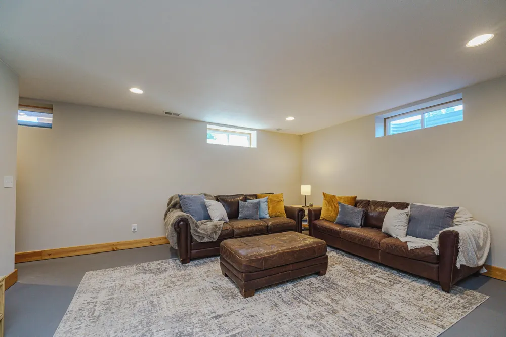 24754 Newport Avenue Prior Lake, MN 55372