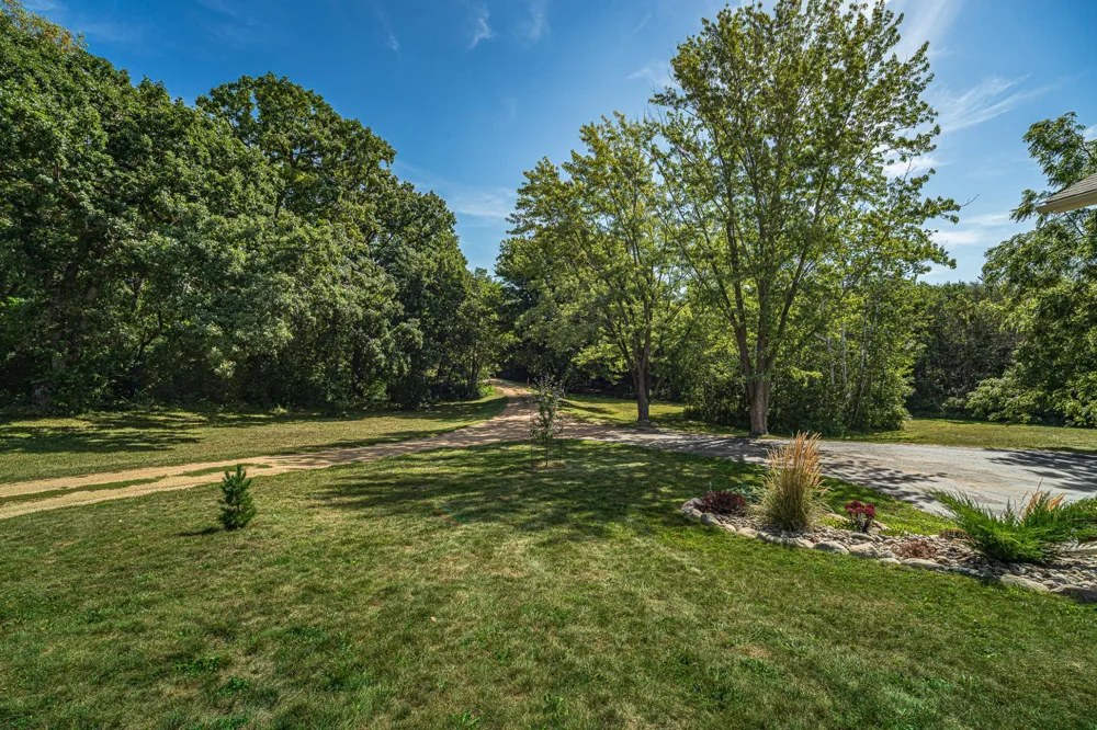 24754 Newport Avenue Prior Lake, MN 55372
