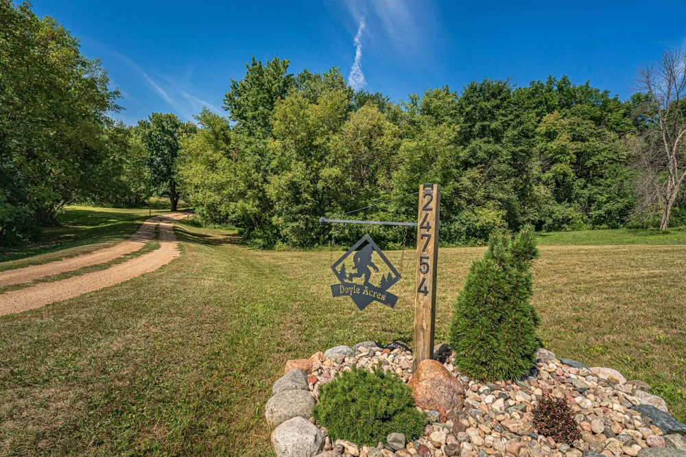 24754 Newport Avenue Prior Lake, MN 55372