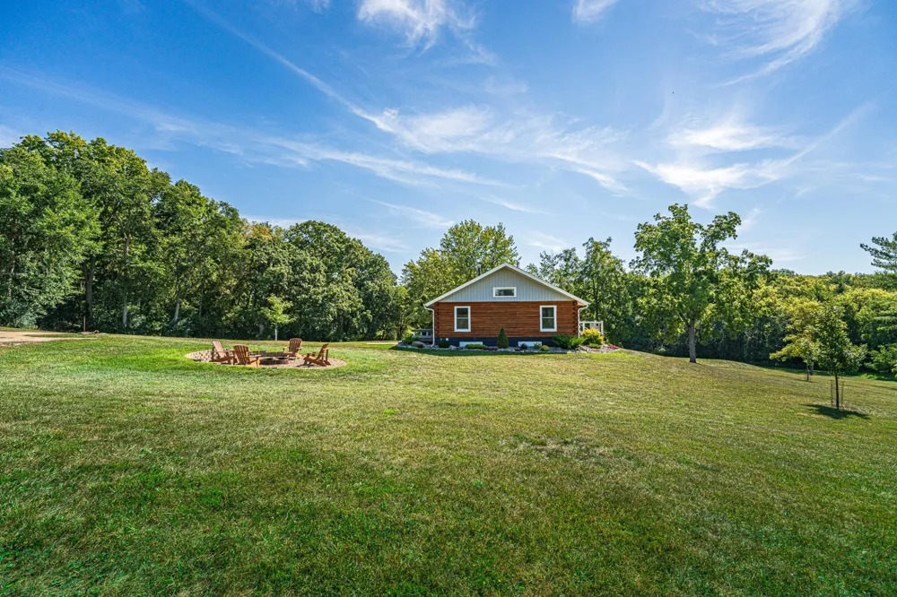 24754 Newport Avenue Prior Lake, MN 55372